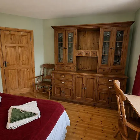 Simple Guest In County Kerry Milltown (Kerry)